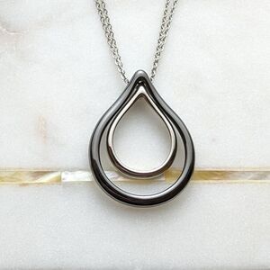 Double teardrop necklace